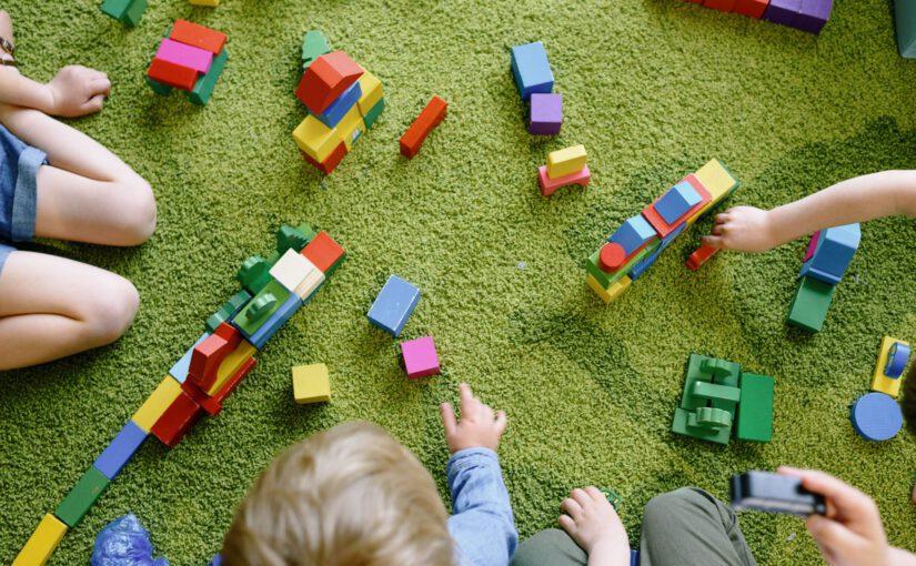 Zabawki dla przedszkolaka — edukacja na pierwszym miejscu